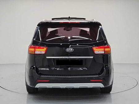 Kia Carnival — photo 03