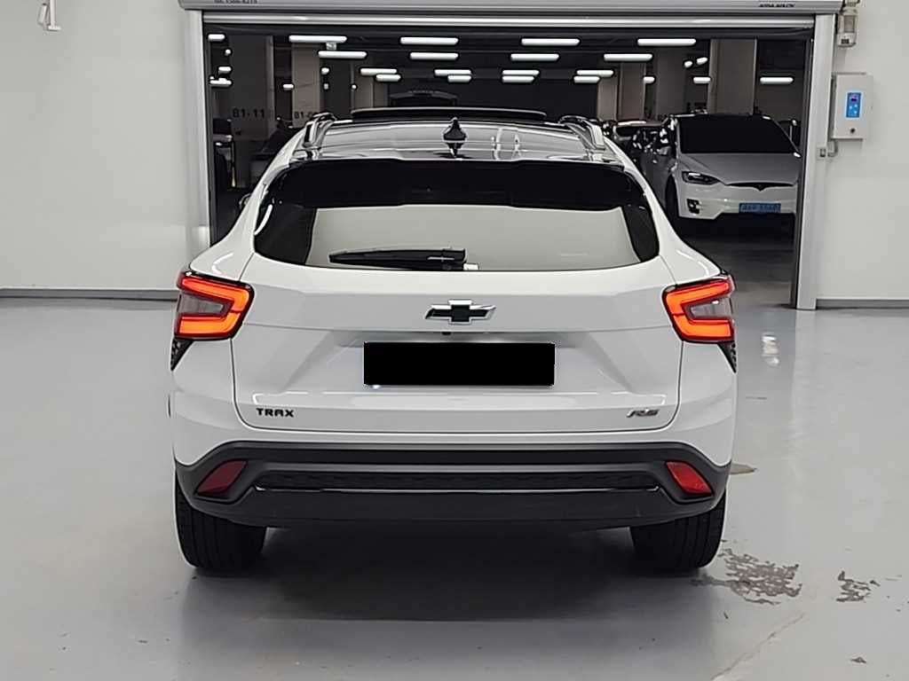 CHEVROLET Trax — photo 03