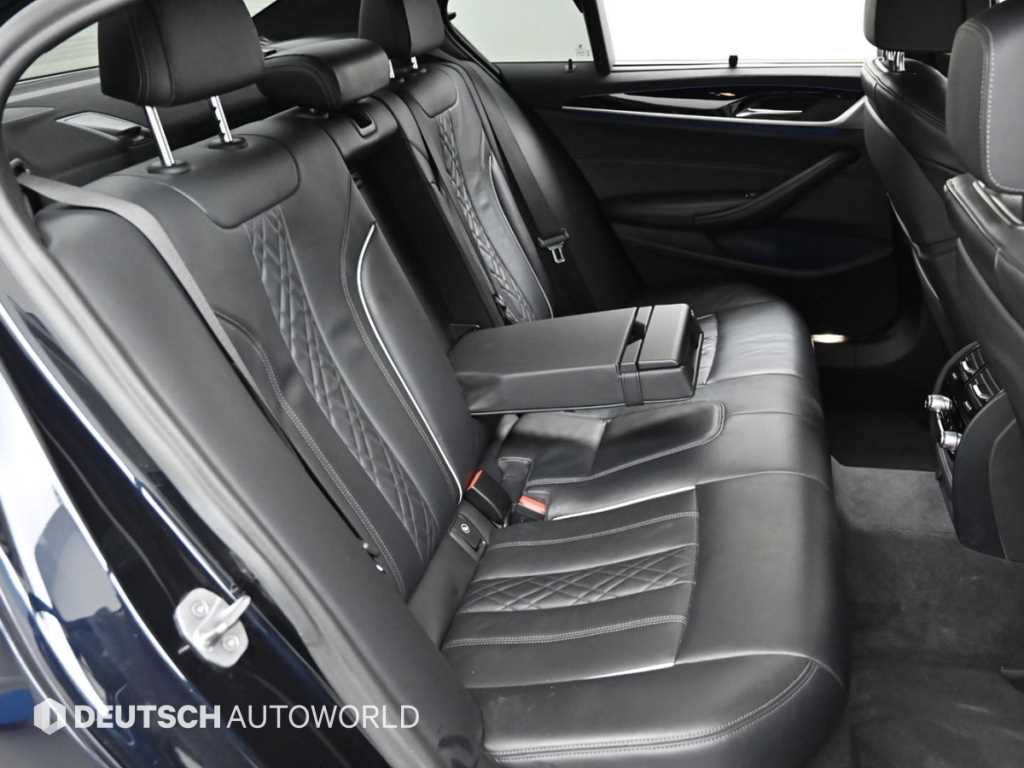 BMW 5-Series — photo 12