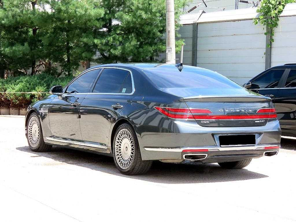 Genesis G90 — photo 04