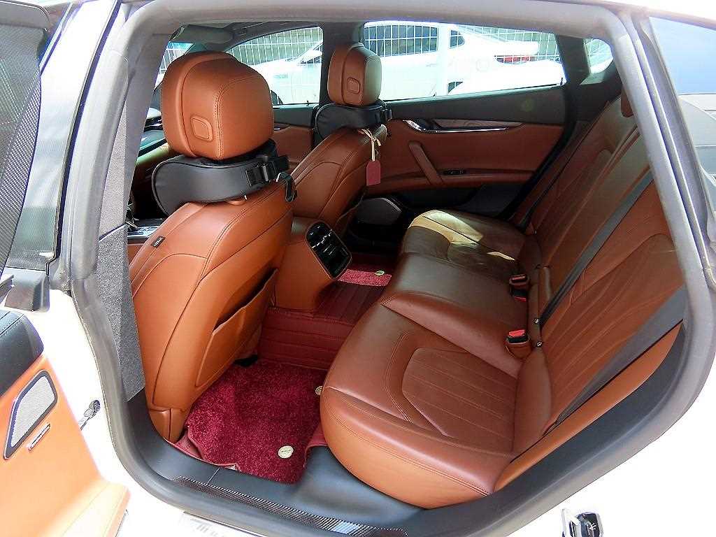 Maserati Quattroporte — photo 06