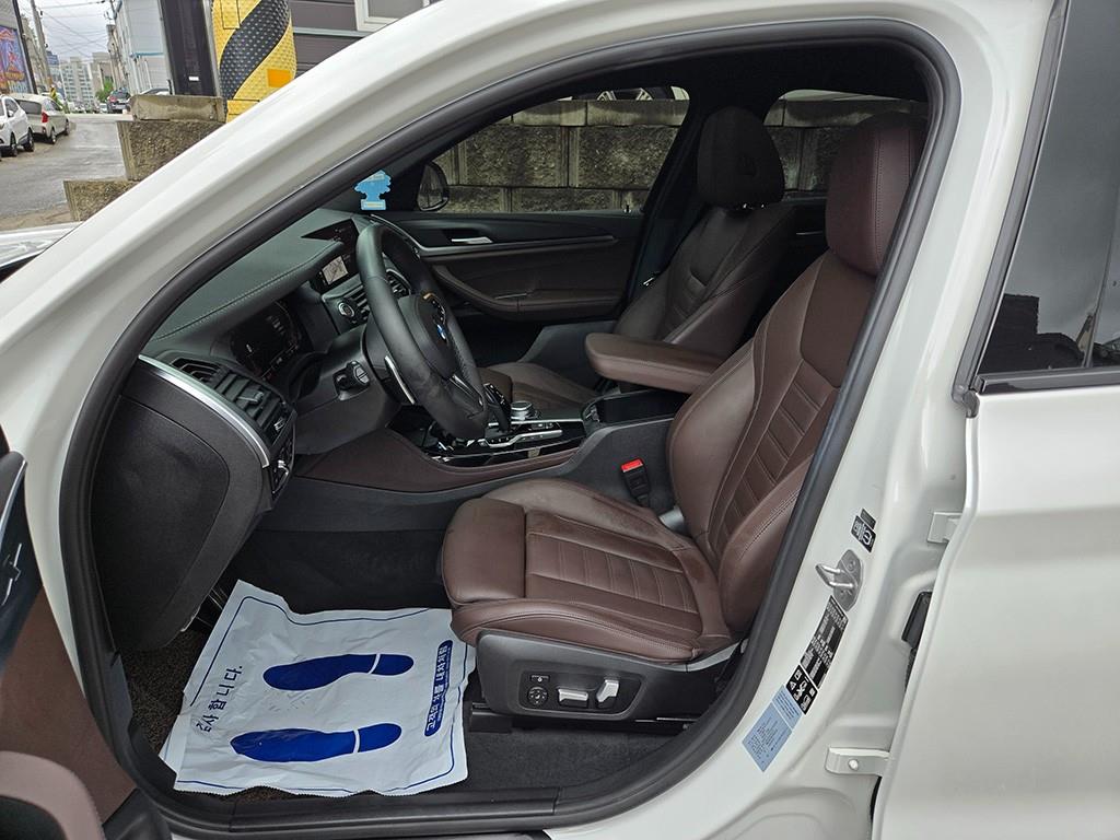 BMW X4 — photo 05