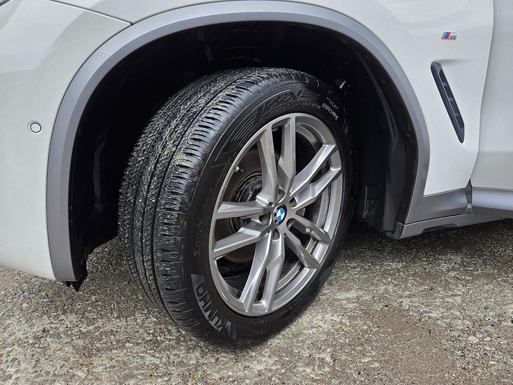 BMW X4 — photo 20