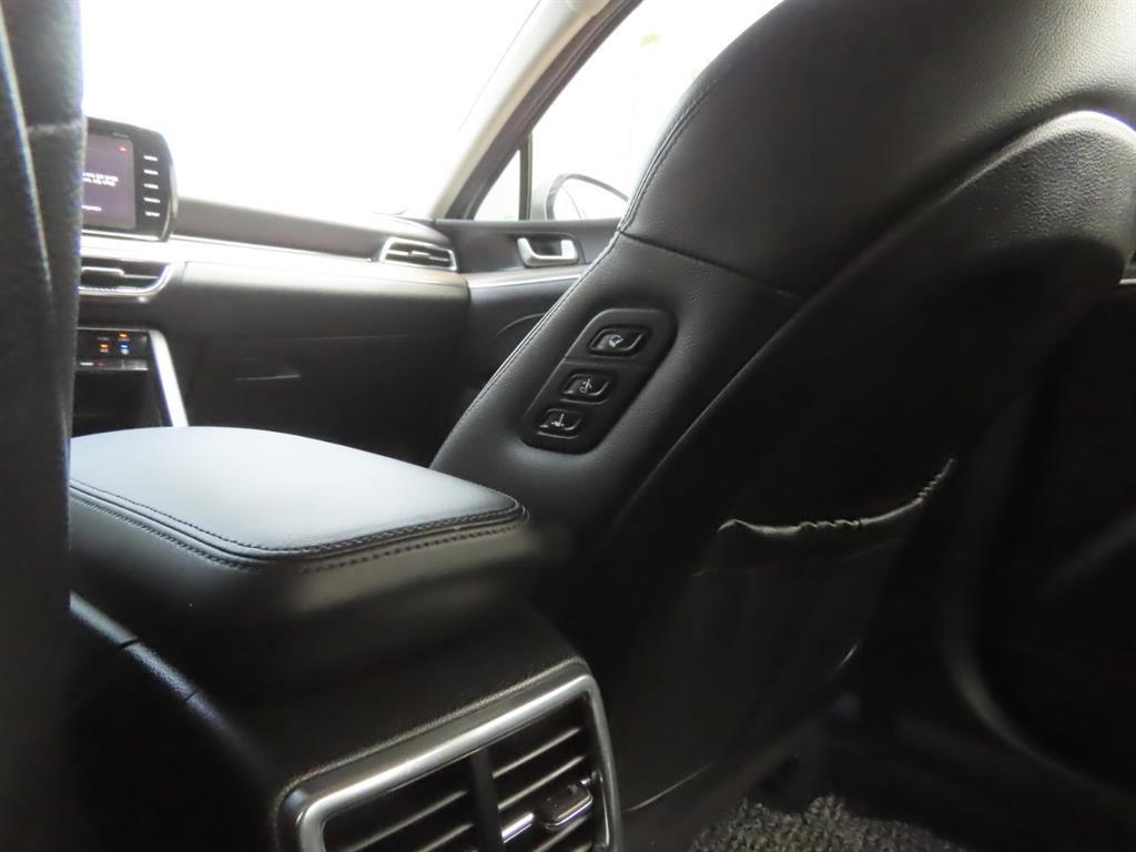 Kia K5 — photo 07