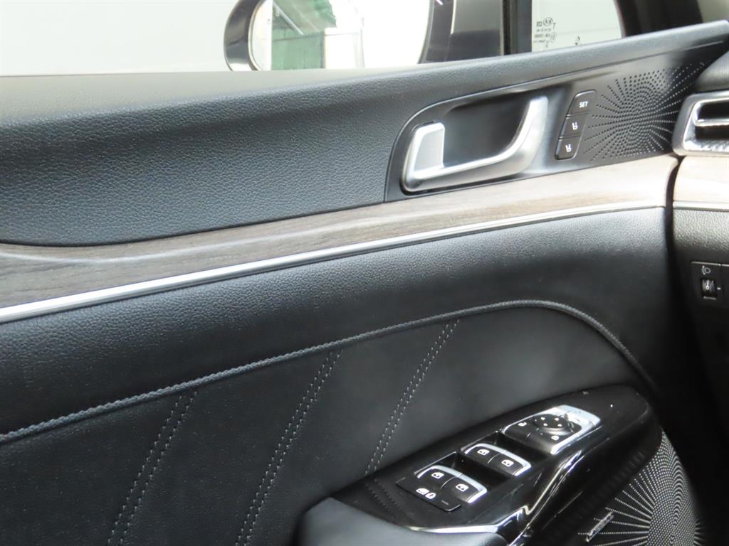 Kia K5 — photo 13