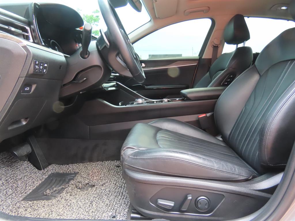 Kia K5 — photo 15