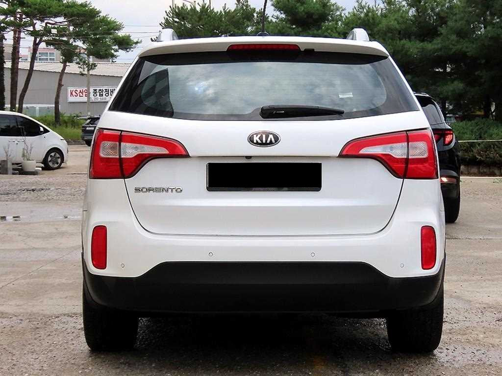 Kia Sorento — photo 04