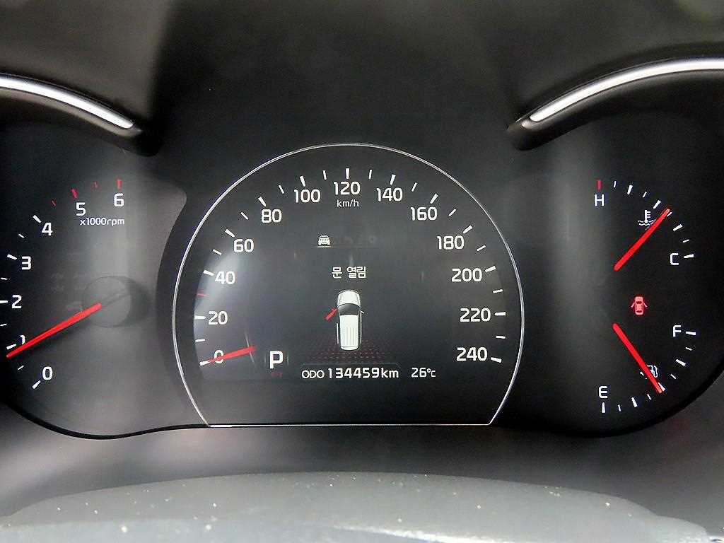 Kia Sorento — photo 09