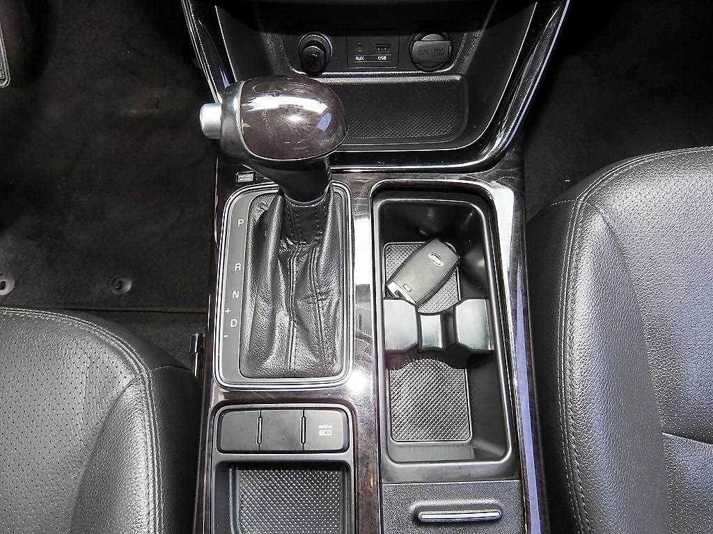 Kia Sorento — photo 10