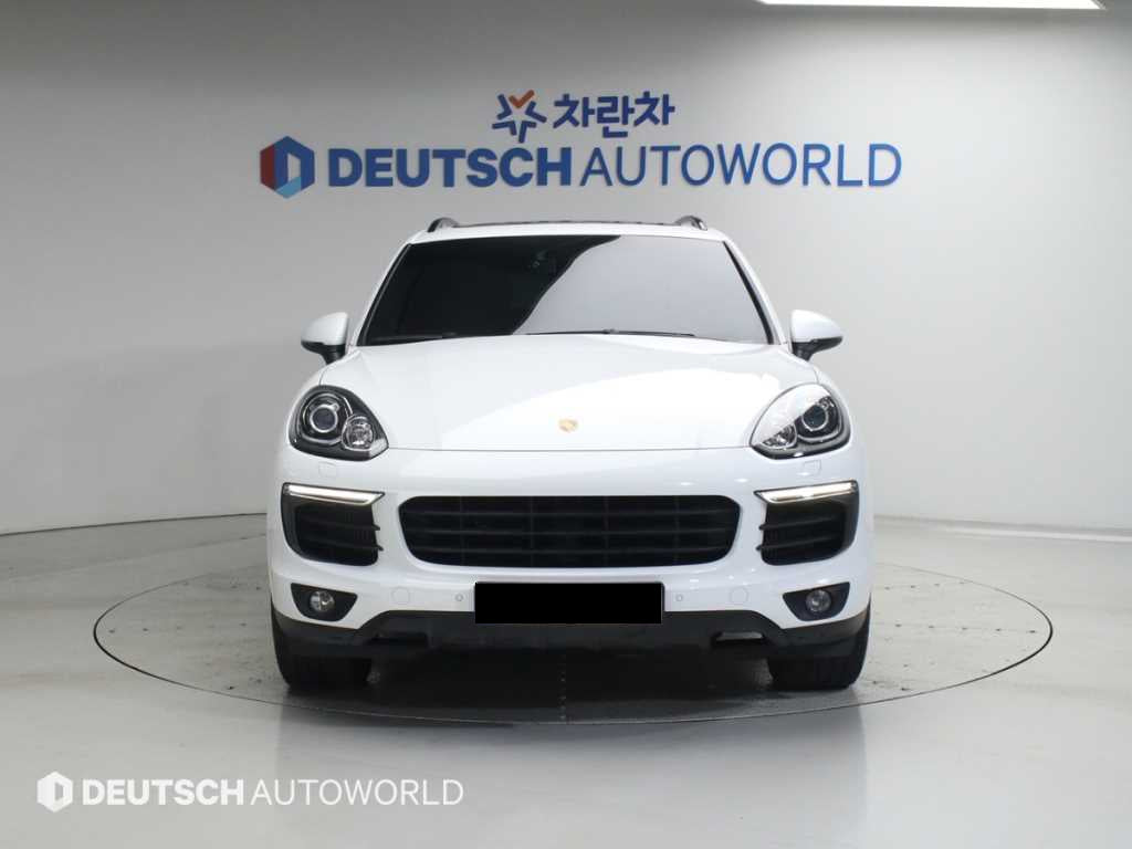 Porsche Cayenne — photo 03