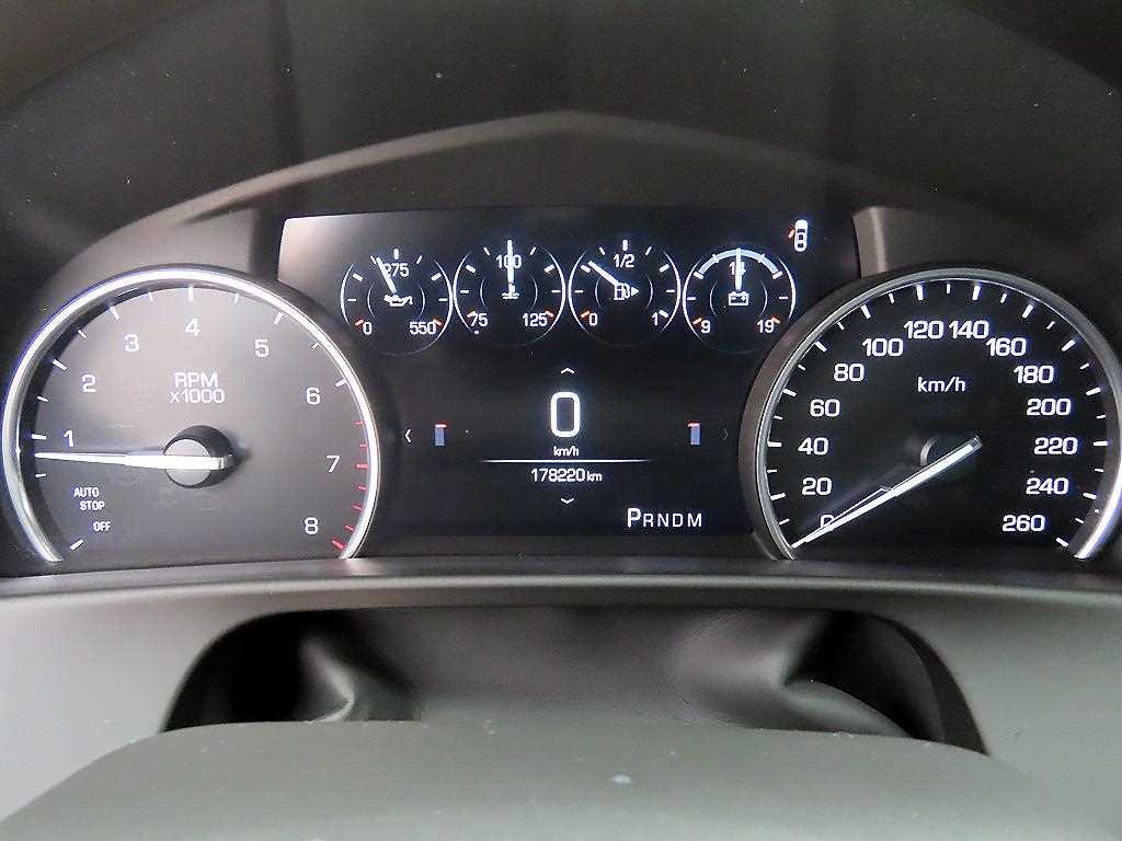 Cadillac CT6 — photo 09