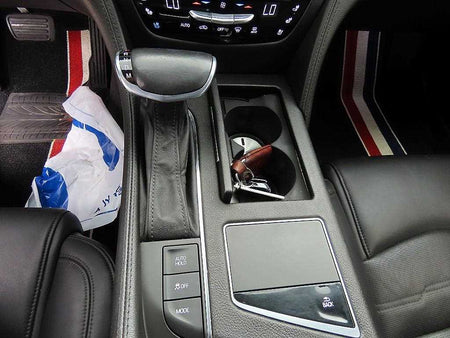 Cadillac CT6 — photo 10