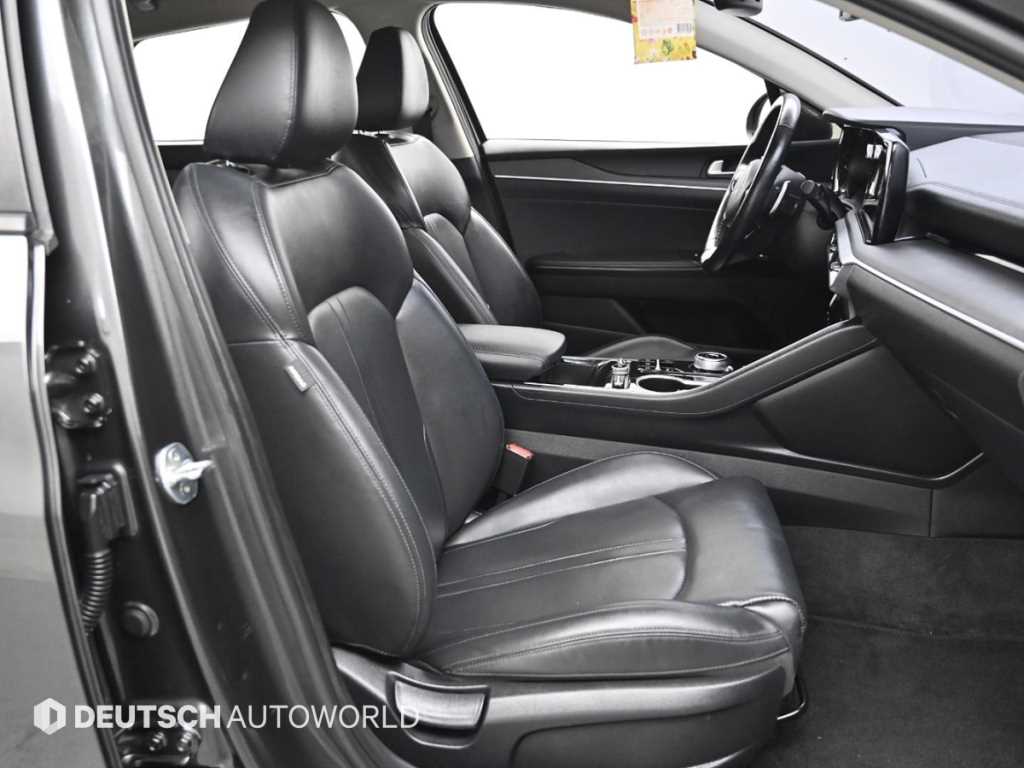 Kia K5 — photo 10