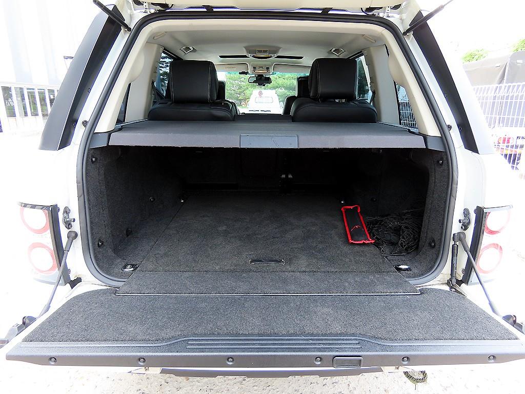 Land Rover Range Rover — photo 17