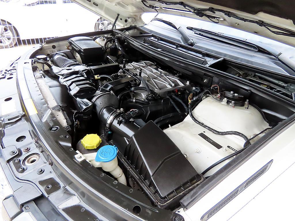 Land Rover Range Rover — photo 19