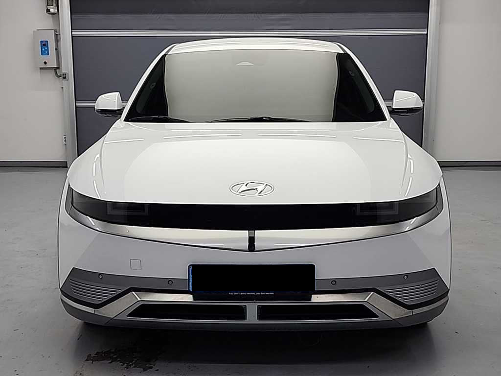 Hyundai Ioniq5 — photo 02