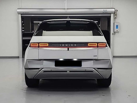 Hyundai Ioniq5 — photo 03