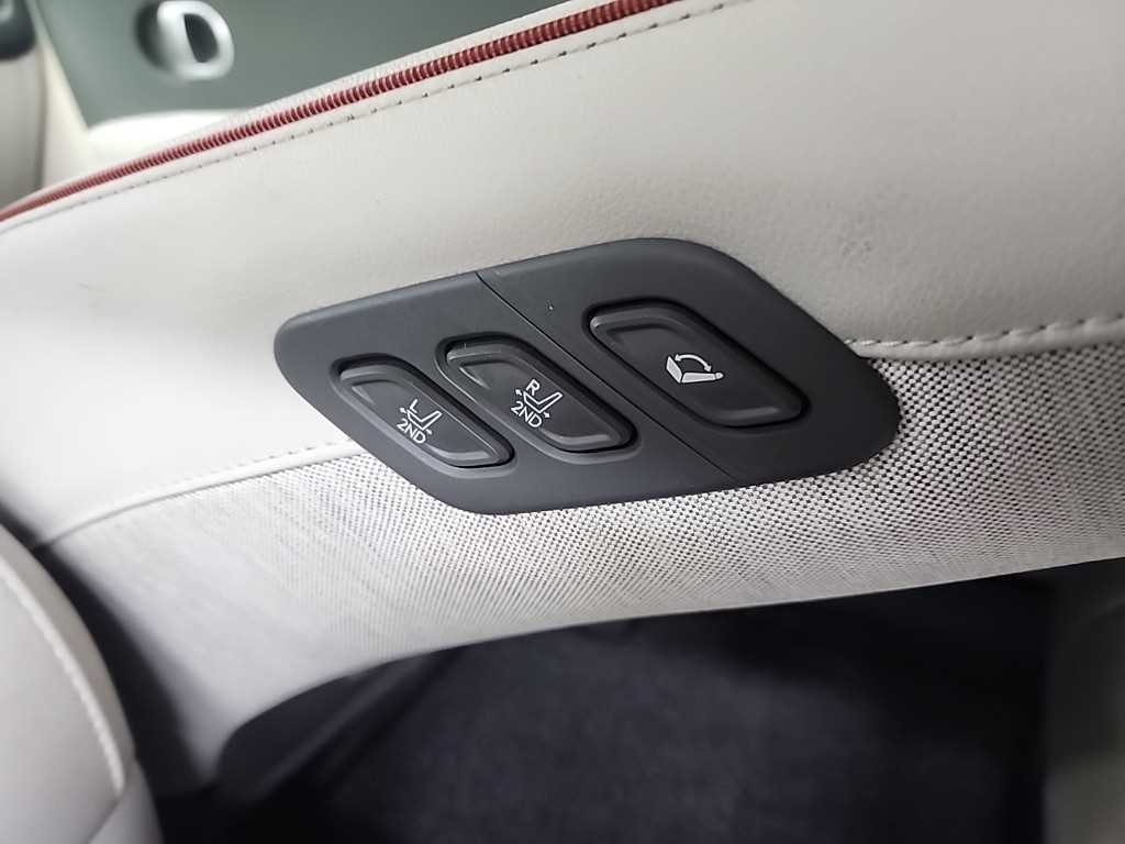 Hyundai Ioniq5 — photo 13