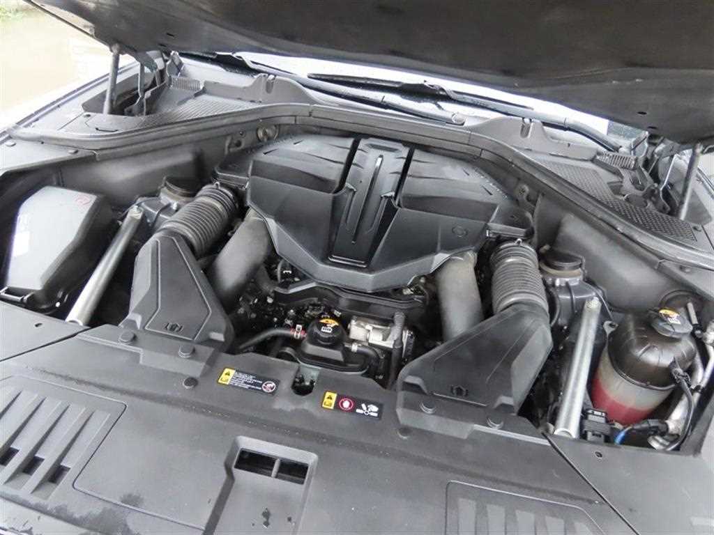 Genesis GV80 — photo 20