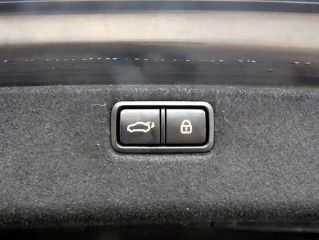 Hyundai Genesis — photo 16