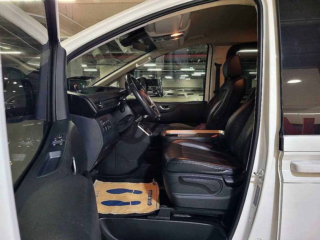 Hyundai Staria — photo 07