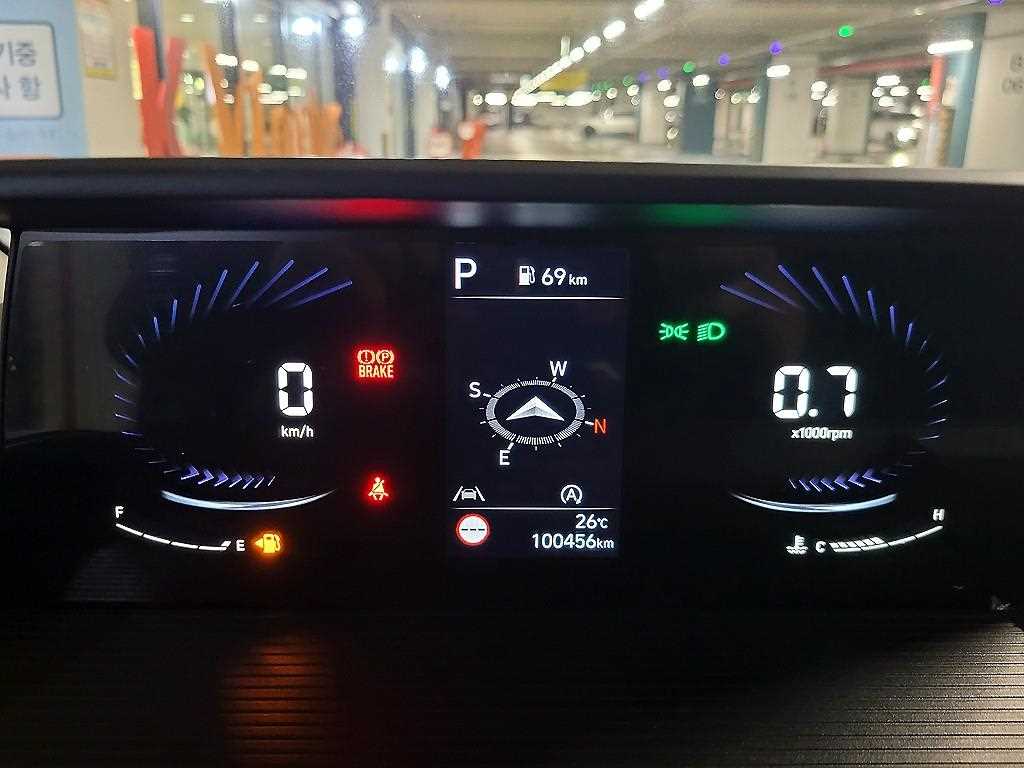 Hyundai Staria — photo 10