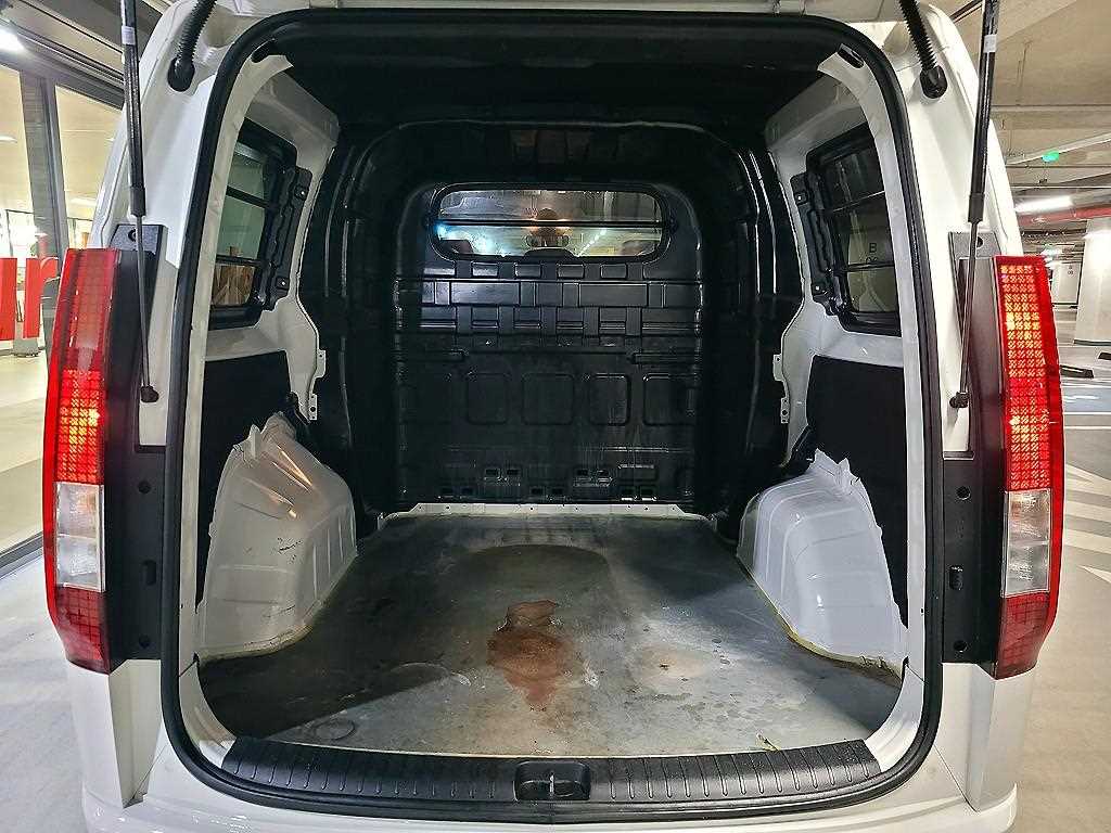 Hyundai Staria — photo 18