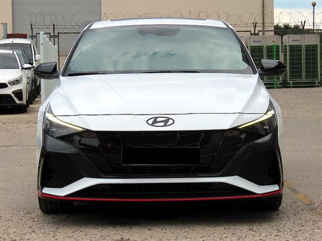 Hyundai Avante — photo 01