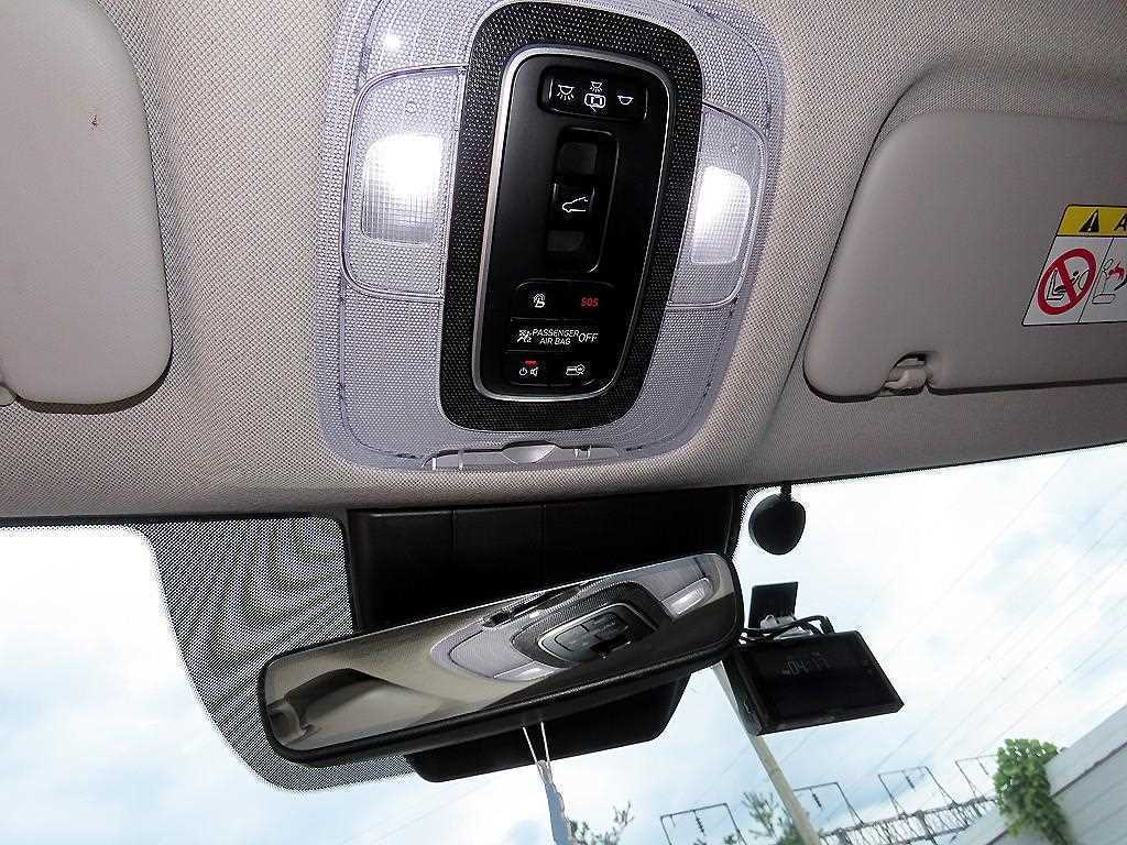 Hyundai Avante — photo 15