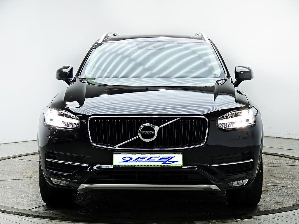 Volvo XC90 — photo 01
