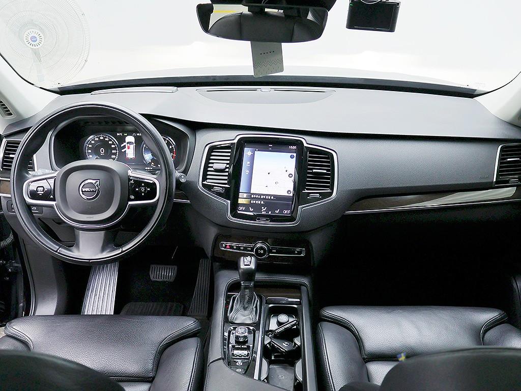 Volvo XC90 — photo 05