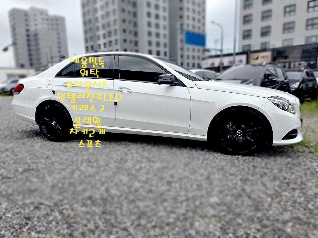 Mercedes-Benz E-Class — photo 05
