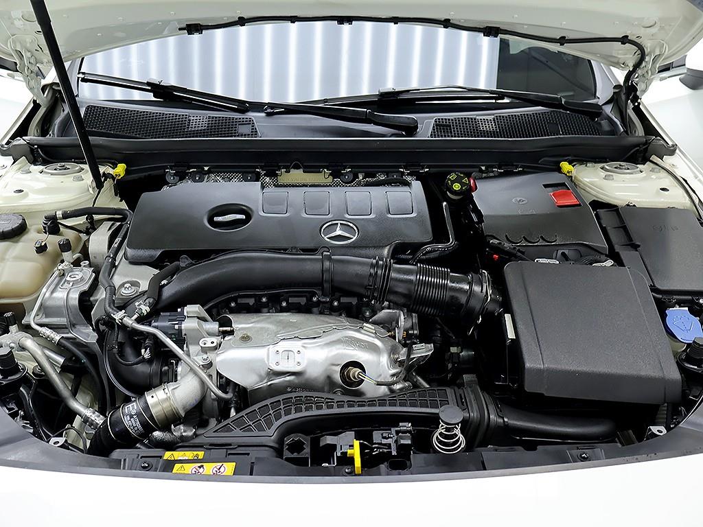 Mercedes-Benz A-Class — photo 07