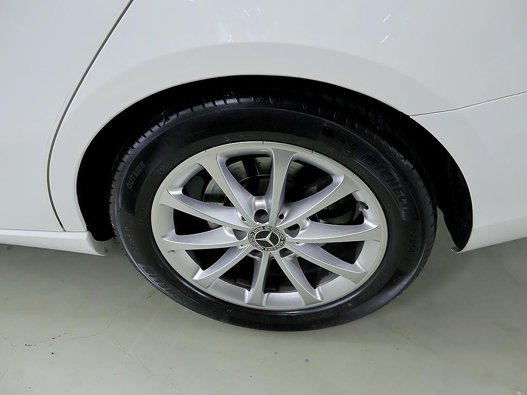 Mercedes-Benz A-Class — photo 08
