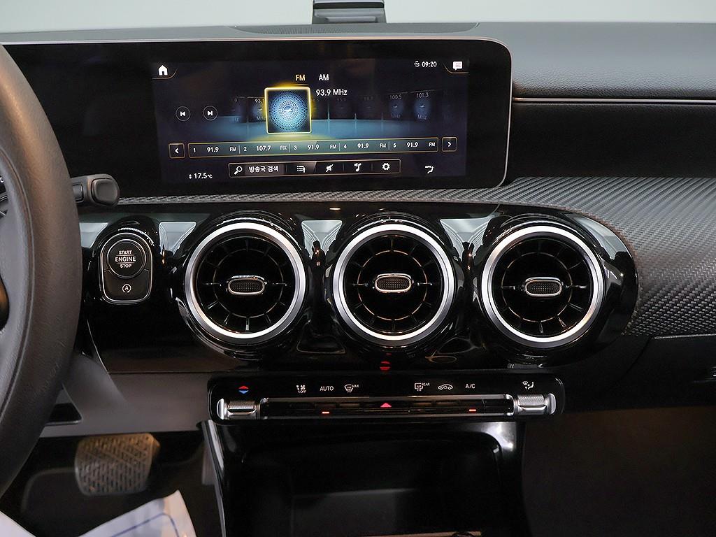 Mercedes-Benz A-Class — photo 09