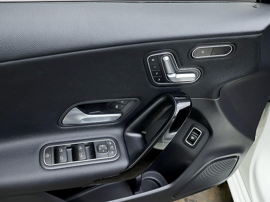 Mercedes-Benz A-Class — photo 13