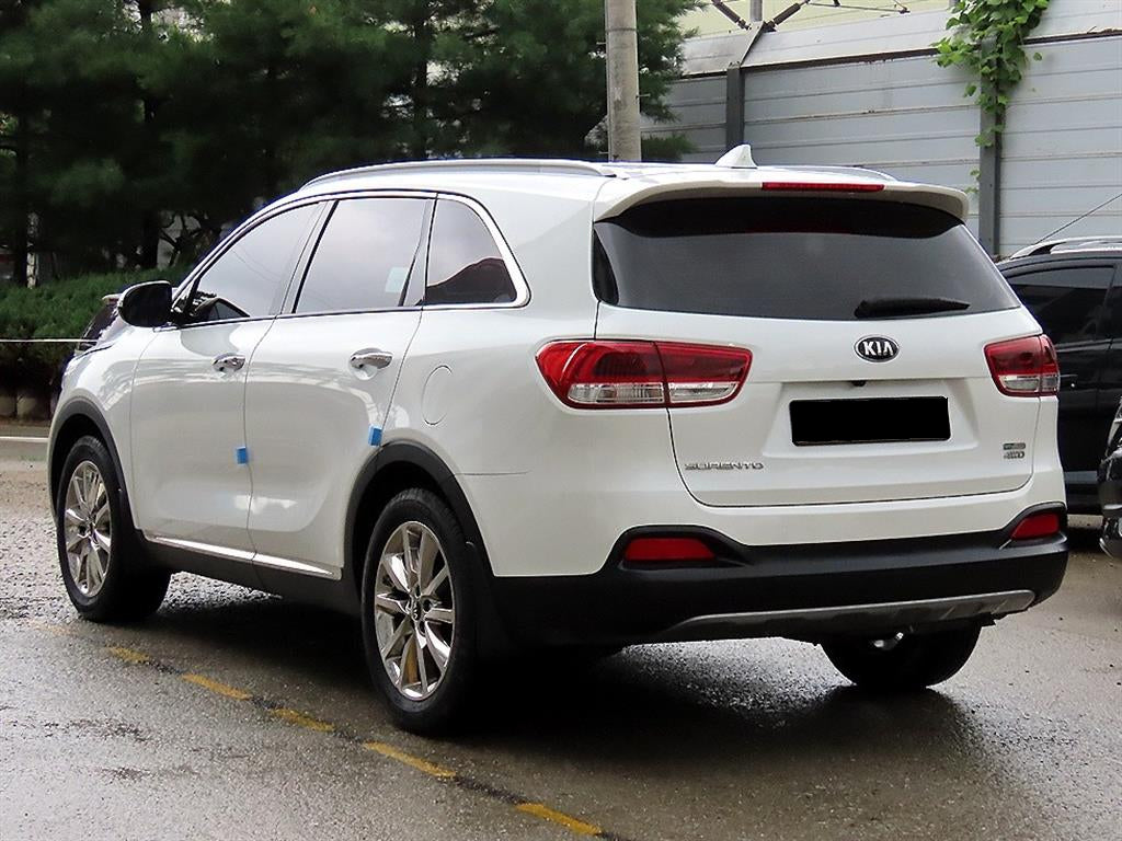 Kia Sorento — photo 03