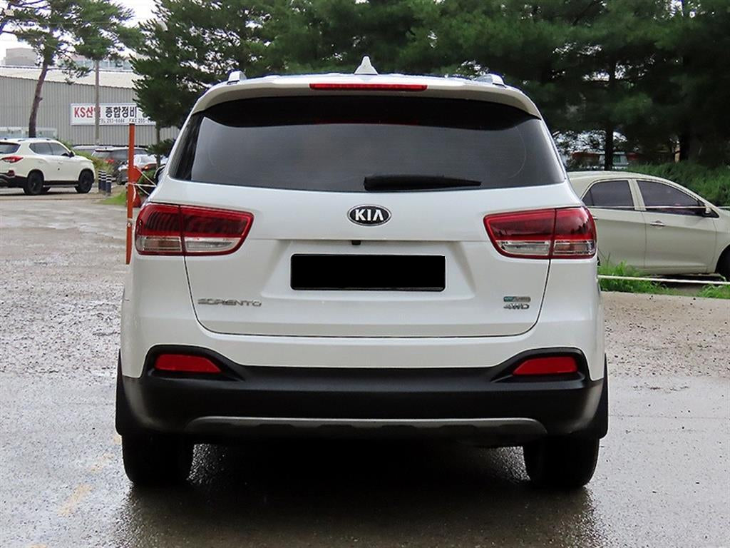 Kia Sorento — photo 04