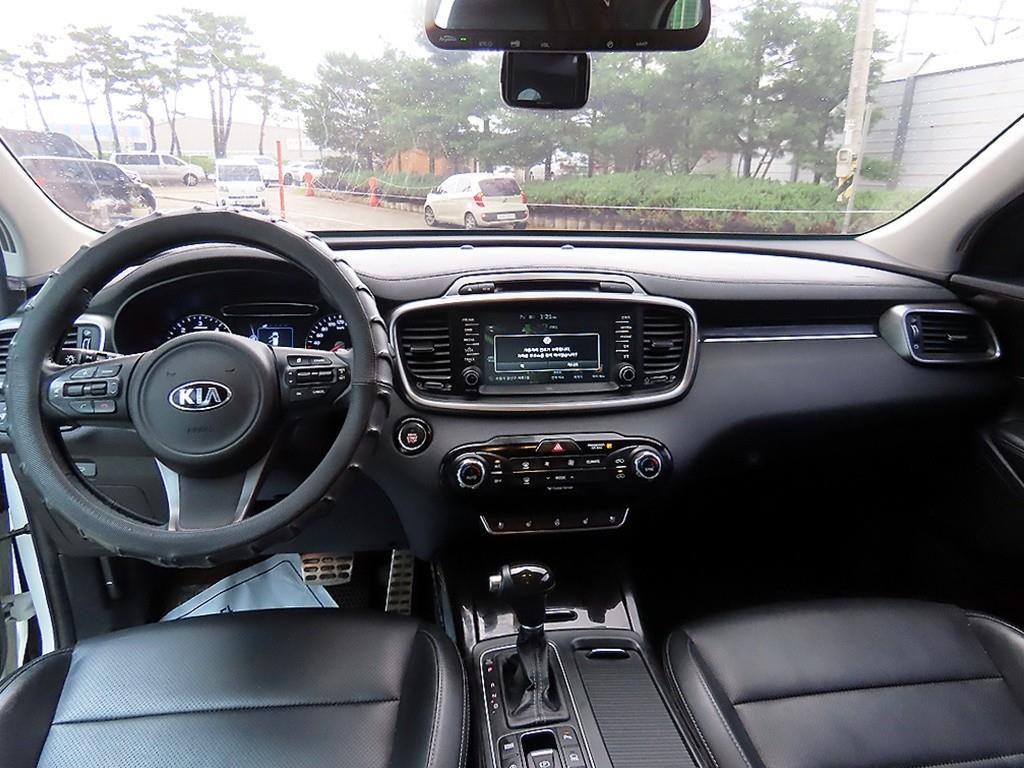 Kia Sorento — photo 07