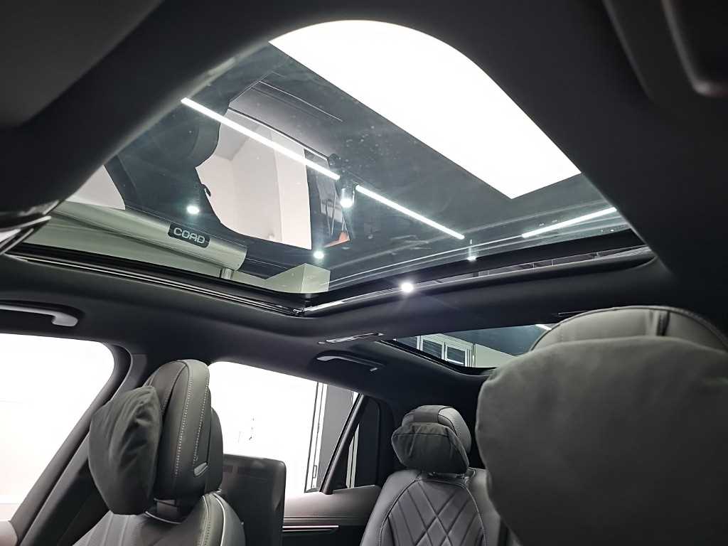 Mercedes-Benz EQS — photo 15