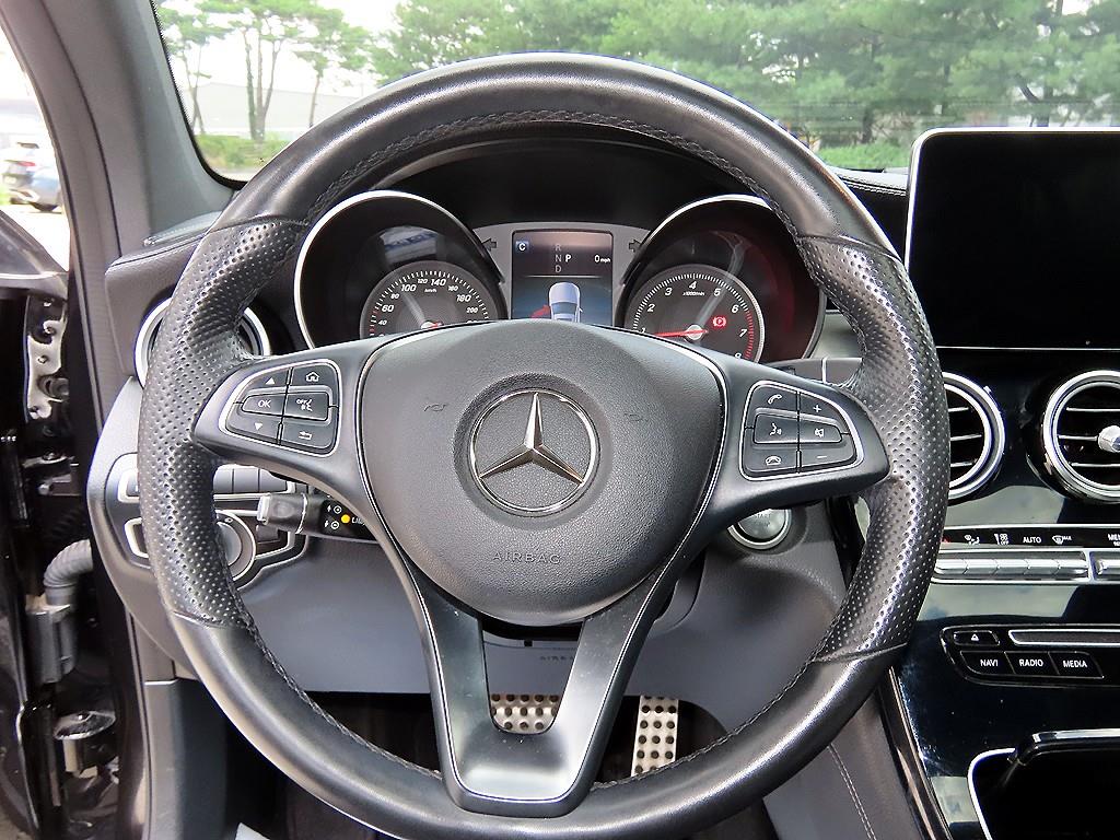 Mercedes-Benz GLC-Class — photo 08