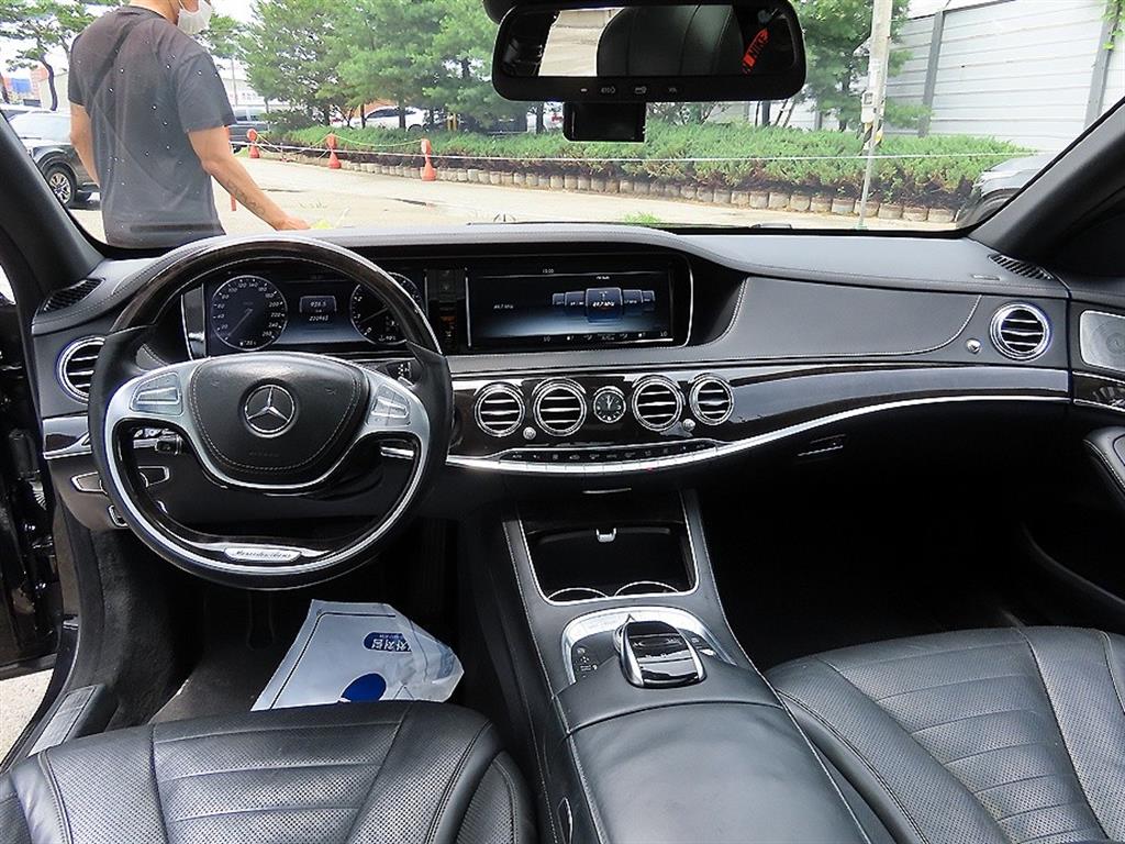 Mercedes-Benz S-Class — photo 07