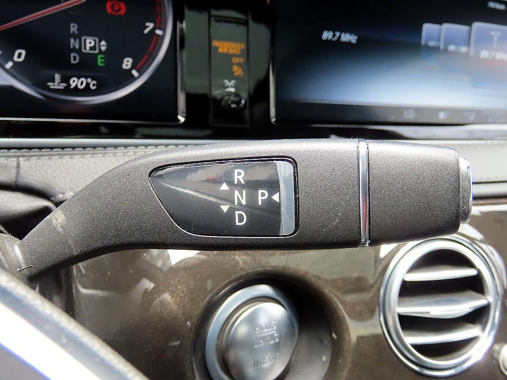 Mercedes-Benz S-Class — photo 11