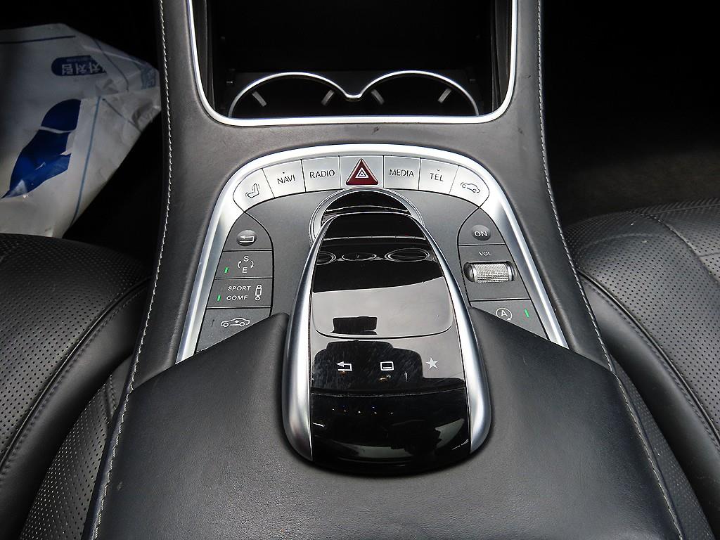 Mercedes-Benz S-Class — photo 13