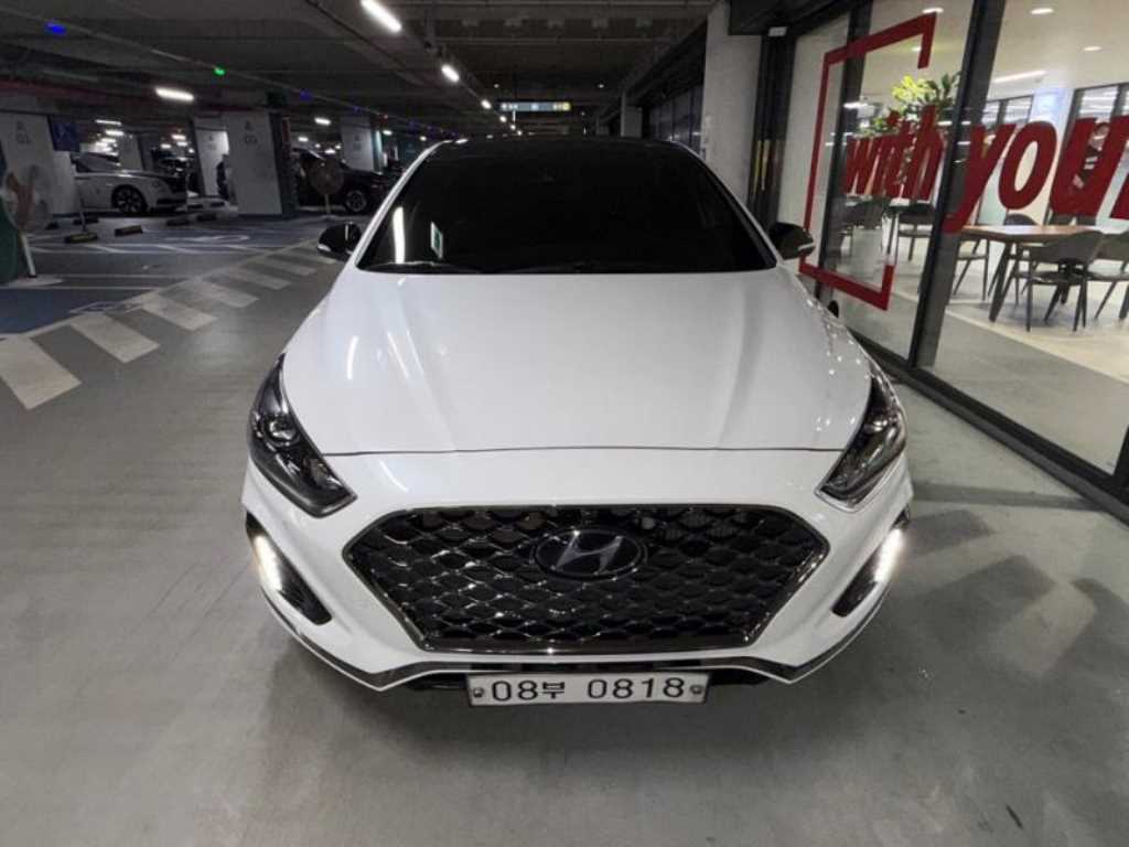 Hyundai Sonata — photo 01