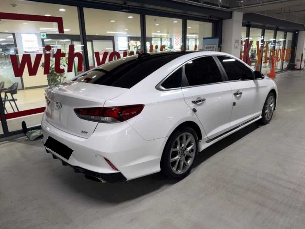 Hyundai Sonata — photo 04