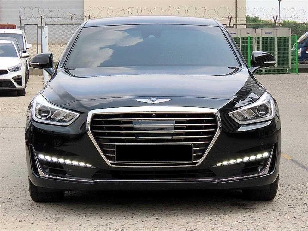 Genesis EQ900 — photo 01