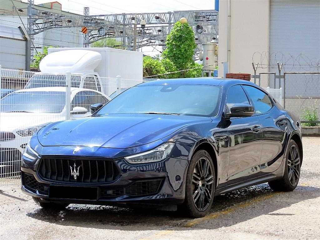 Maserati Ghibli — photo 02