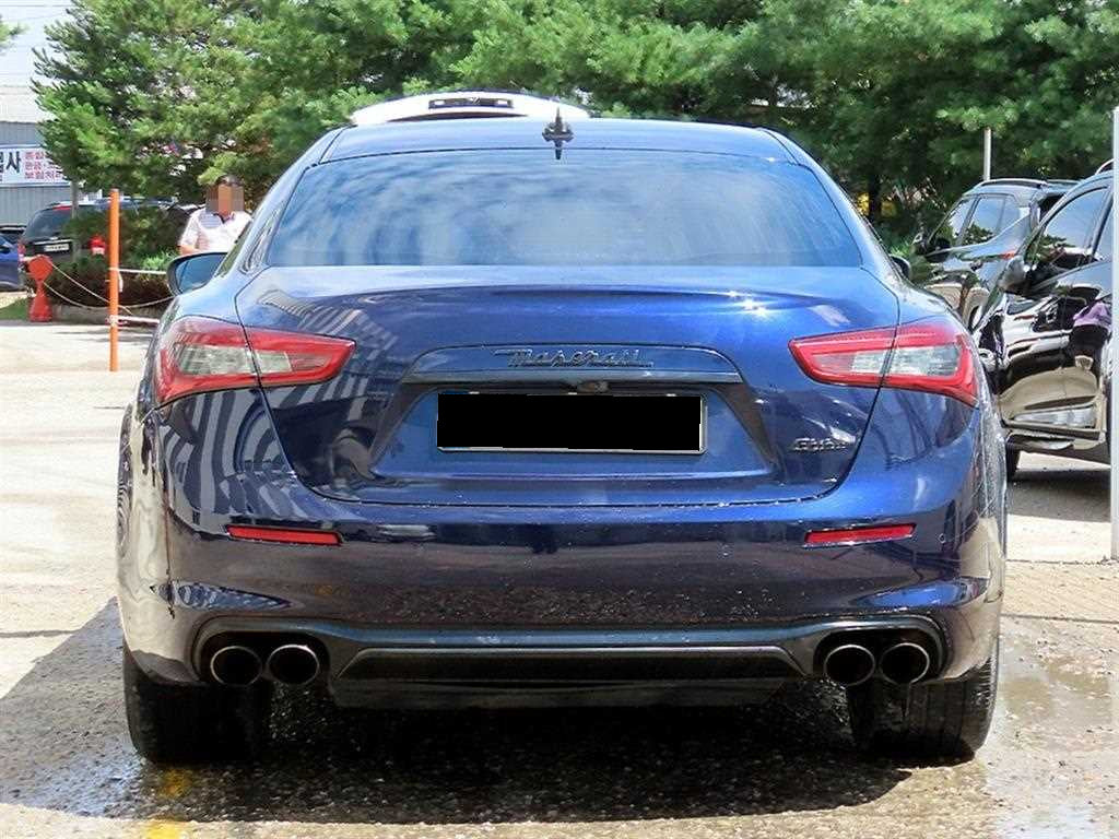 Maserati Ghibli — photo 04