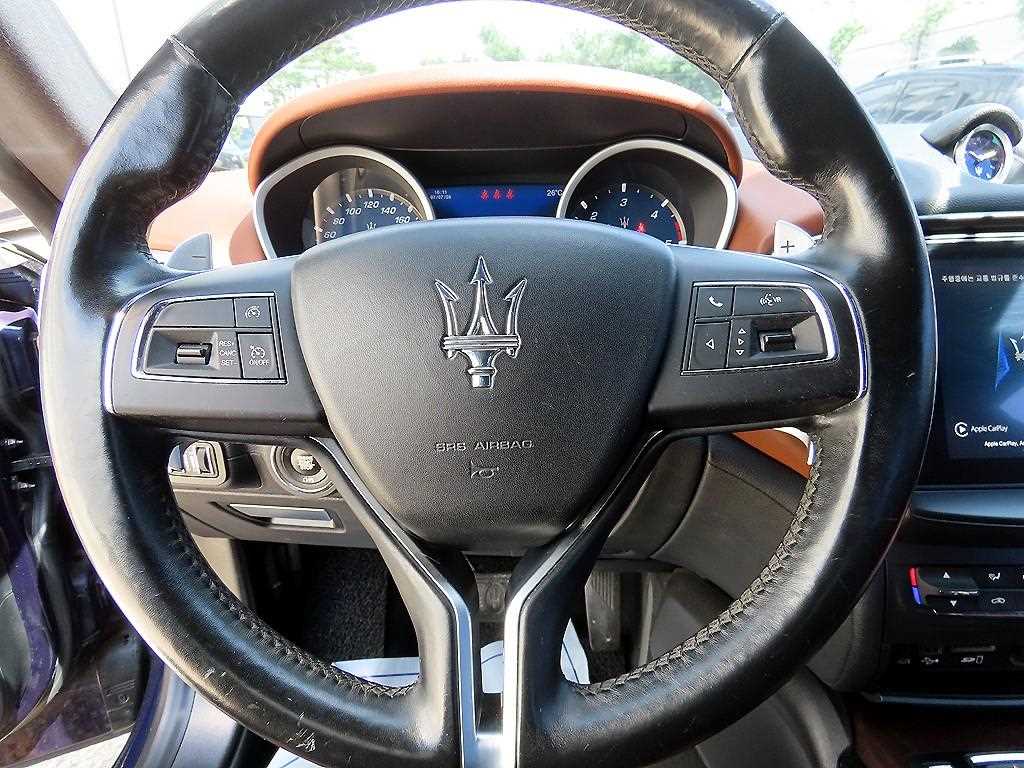 Maserati Ghibli — photo 08